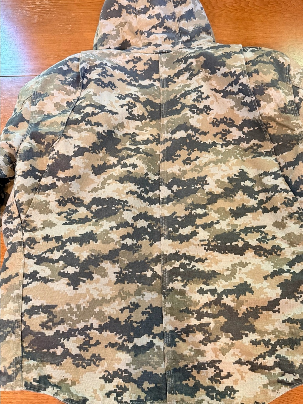 Carhartt Men's digital Camo Hooded Work Jacket in Olive/Tan - Picture 9 of 10